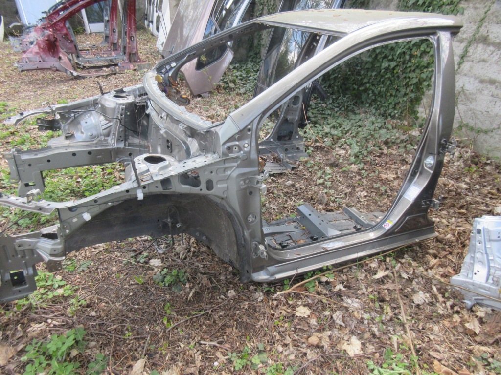 фото №3, Auris ii чверть передня права ліва перед