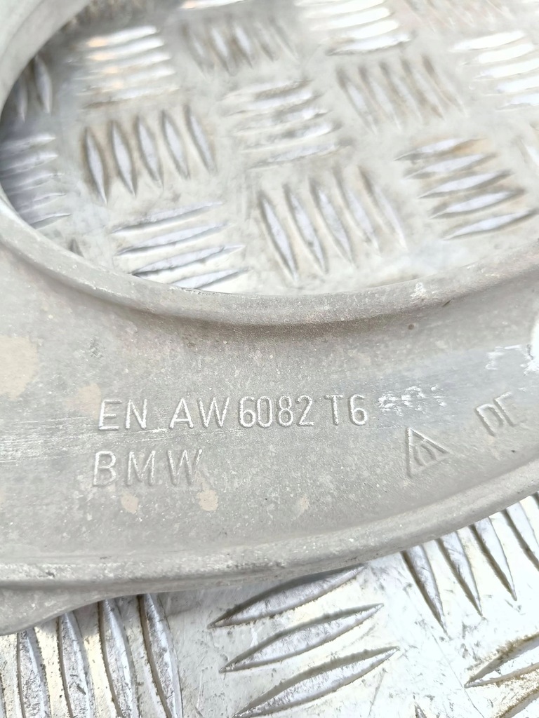 фото №7, Bmw 7 f01 f02 f03 f04 2014 нижний рычаг передний