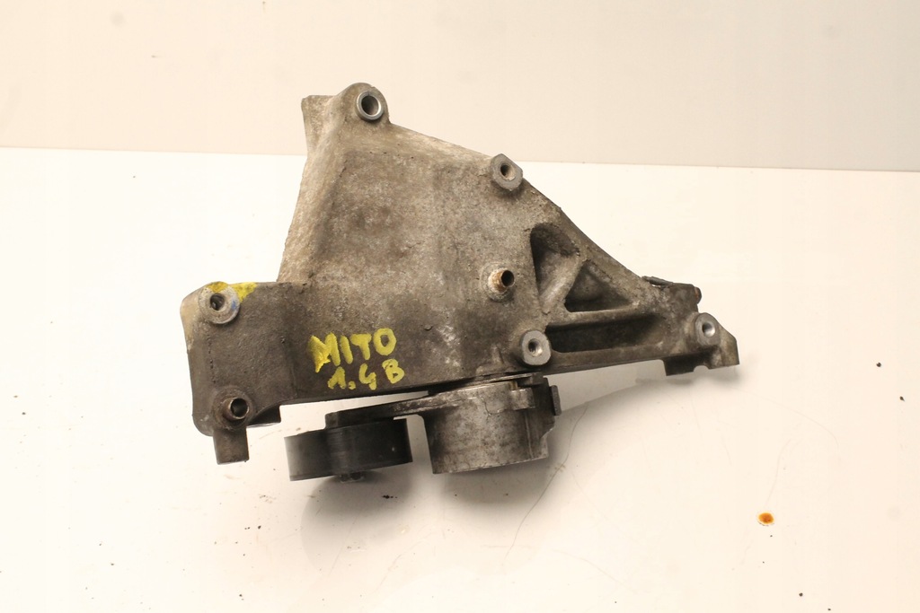 фото №1, Alfa romeo mito 1.4 b fiat кронштейн кронштейн кронштейн кронштейн генератора