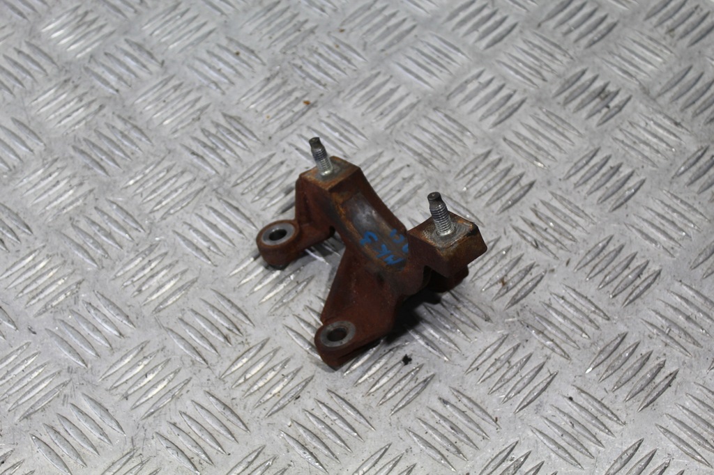 фото №1, Кронштейн опора полуось ford focus mk3 av61-3k808ca