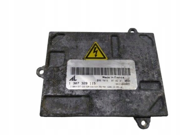 фото №1, Преобразователь света правый перед audi a4 b7 2.0 tdi 1307329115