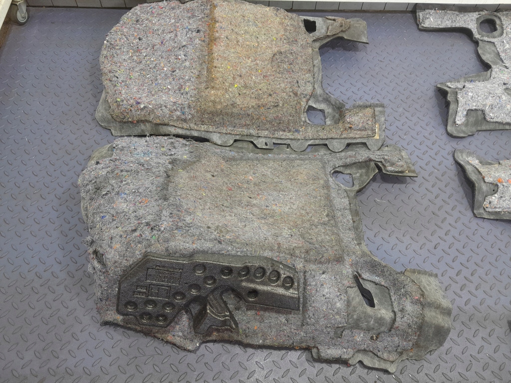 фото №8, Jeep grand cherokee wk2 lift обшивка коврик пол 3 szt