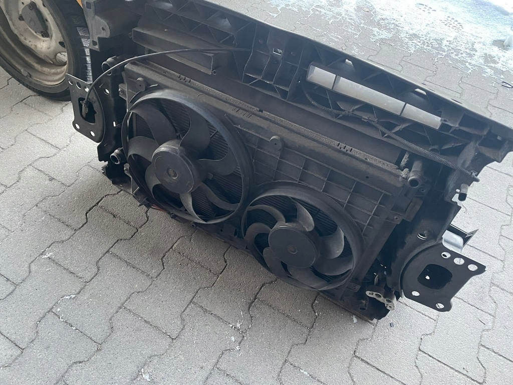 фото №10, Vw caddy 2k5 tsi tdi pas передний перед радиатор