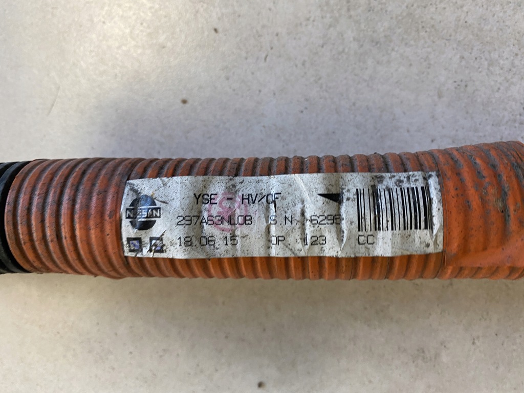 фото №4, Nissan leaf i шланг wysokiego напряжения