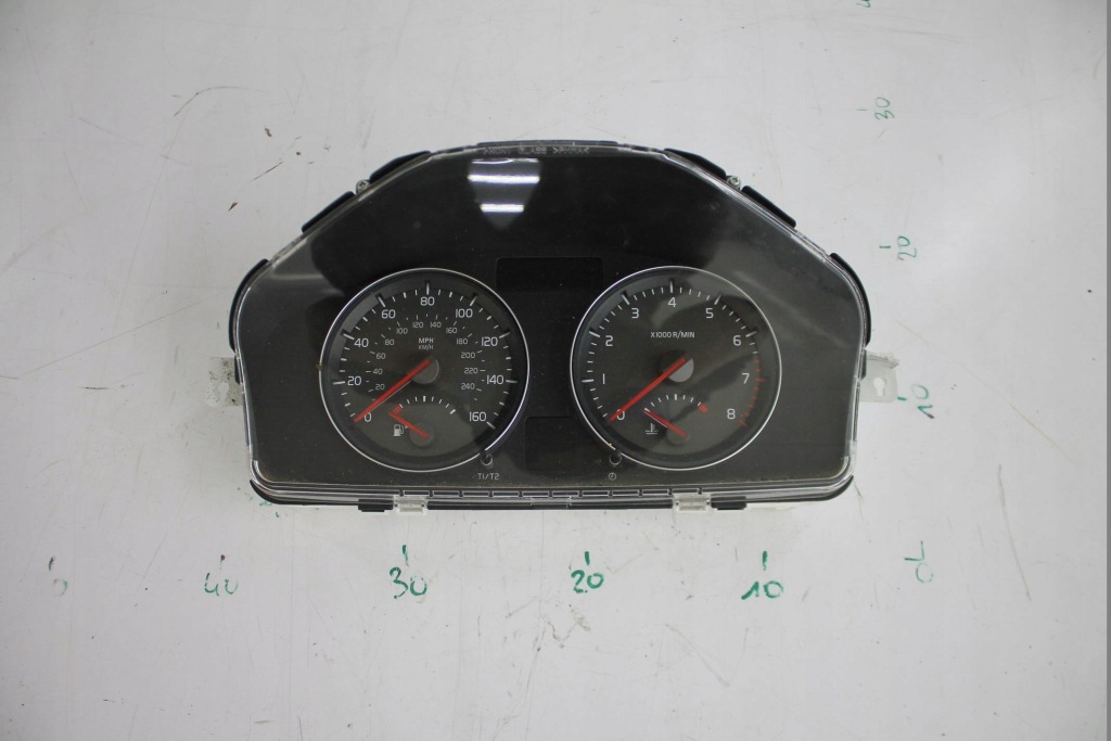 фото №1, Счетчик приборы 30786342 volvo c70 ii anglik