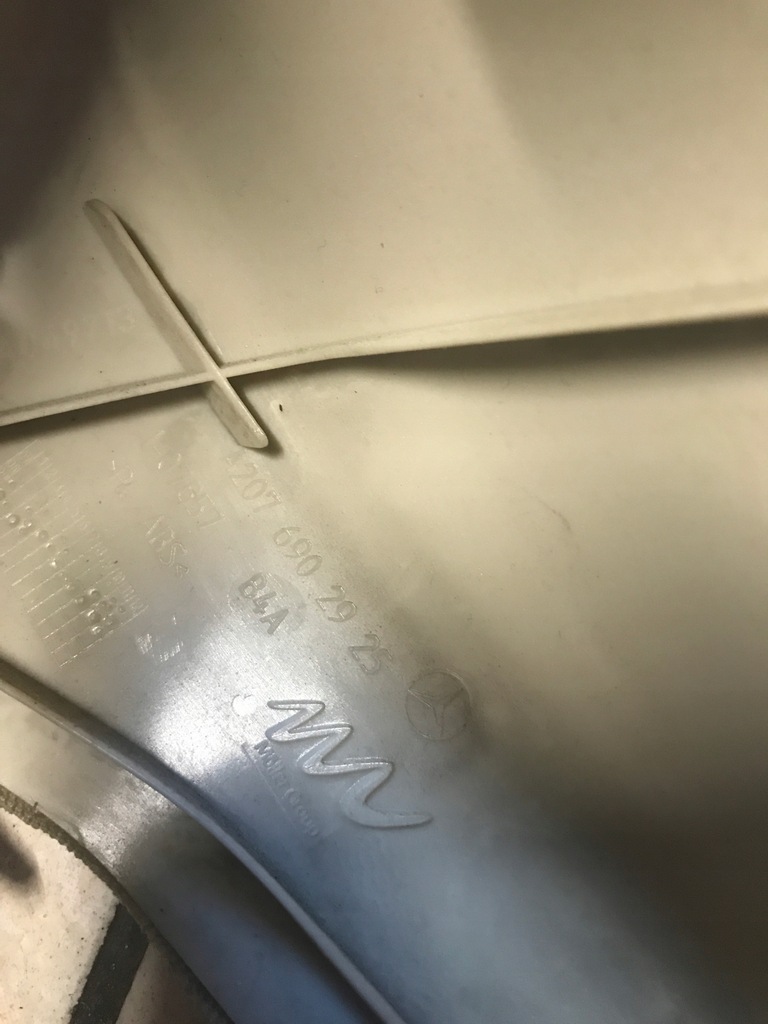 фото №4, Защита обшивка стойка левый задняя mercedes e w207