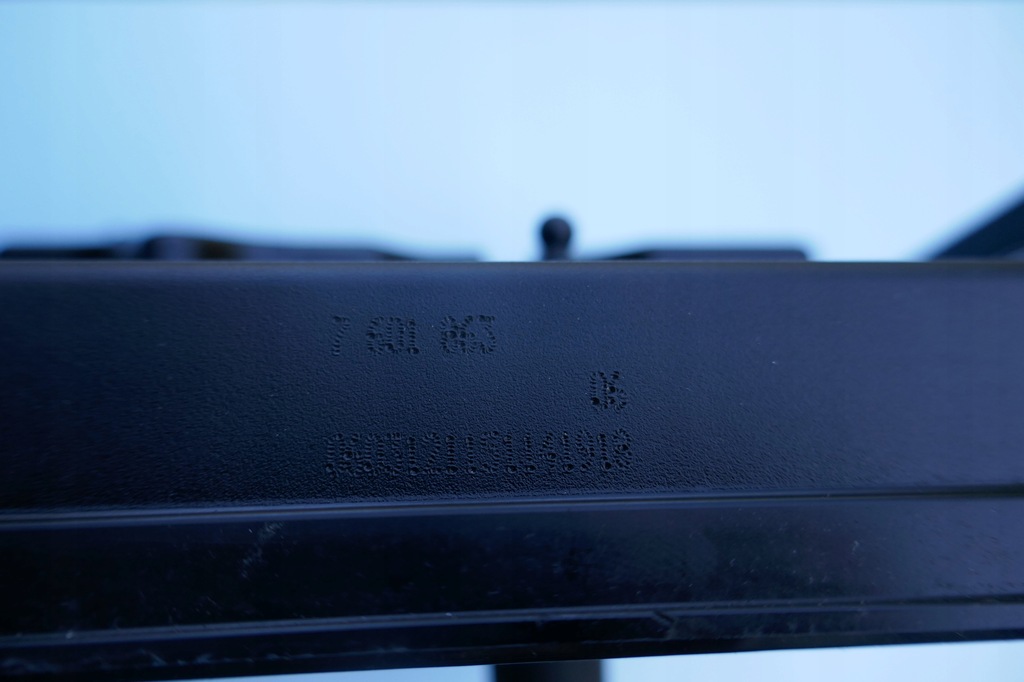 фото №9, Крышка клапанов 7601863 bmw mini 1.4 1.6