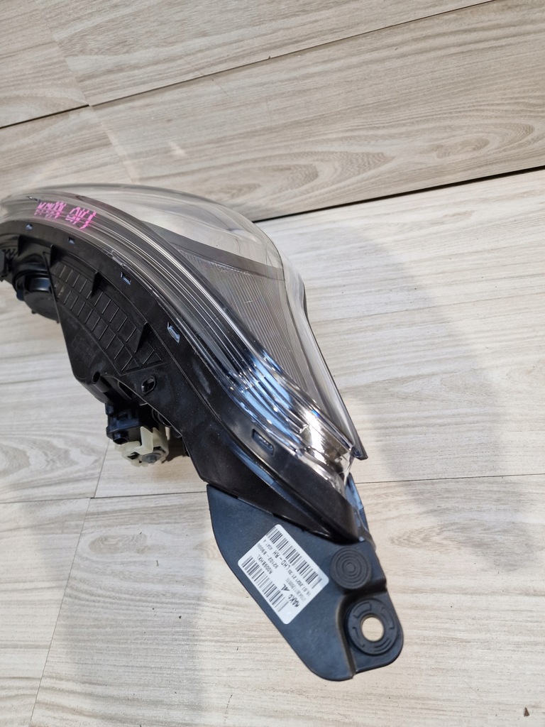 фото №11, Hyundai i10 ii nowa лампа правый перед 92102-b9000