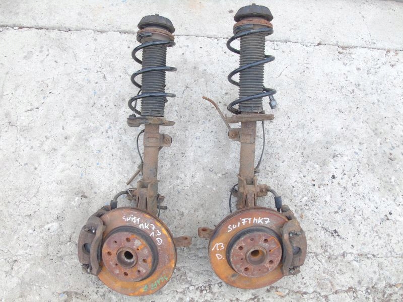 фото №1, Swift mk7 амортизационная стойка поворотный кулак 1.3 ddis правая