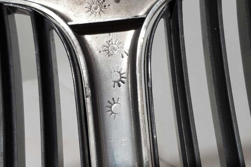 фото №1, Решётка радиатора jaguar xj x308 hnc5504 1999