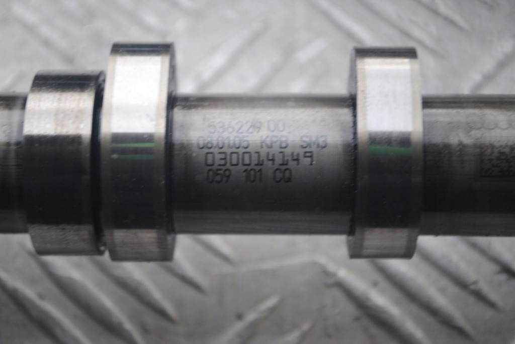 Вал впускной  выпускной валы распределительного вала 2.7 tdi audi a6 c6 с Разборки