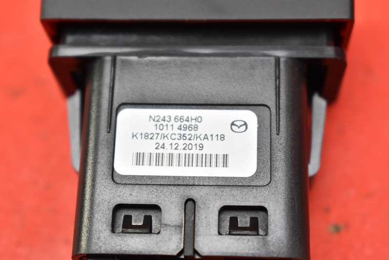 фото №8, Выключатель света аварийных n243664h0 mazda mx5 mx-5 4 iv nd lift 15-23