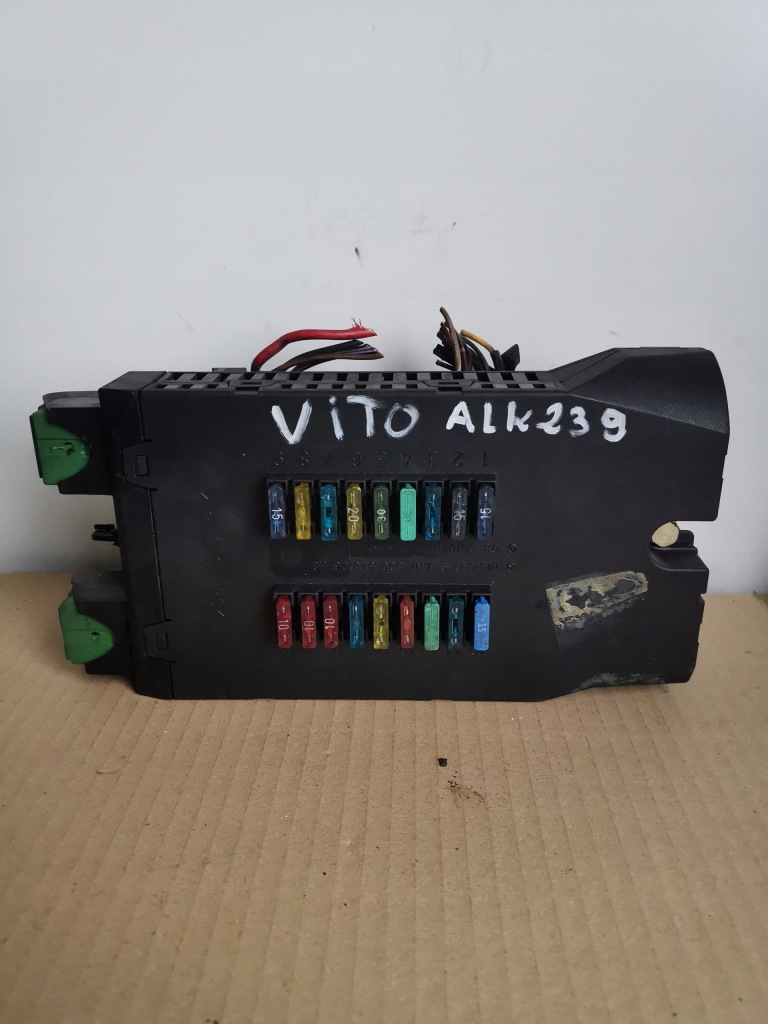 фото №1, Коробка предохранителей 0005400650 vw lt 35 2.5 tdi 108km 96-06