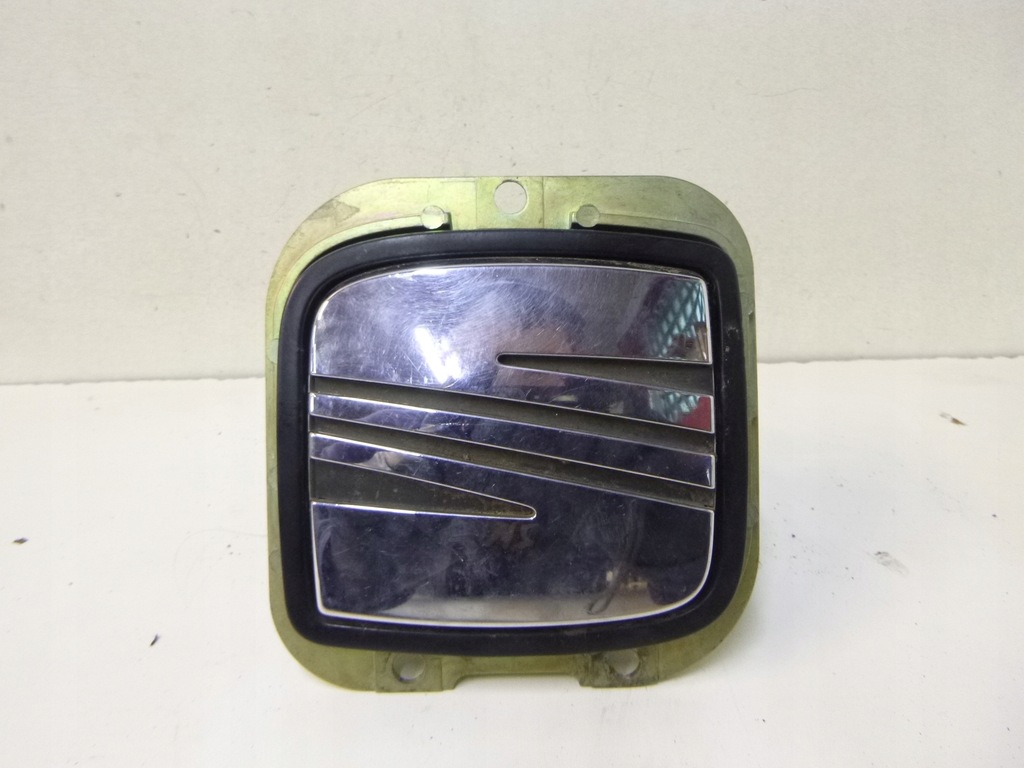 фото №1, Замок задній кришки ручка seat ibiza ii fl