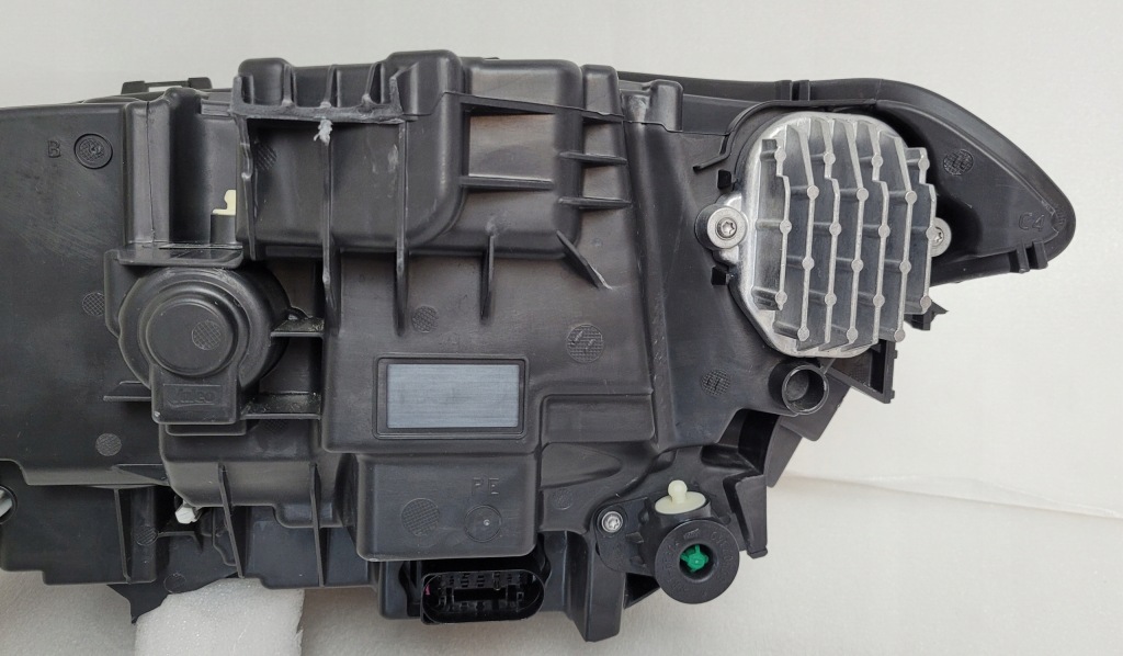 Фара правий full led active high beam volvo xc90 2 рестайлінг  2019- Доставка