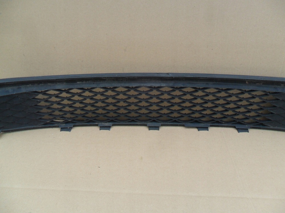 фото №12, Toyota оригінальний номер 53112-02250 решітка бампера