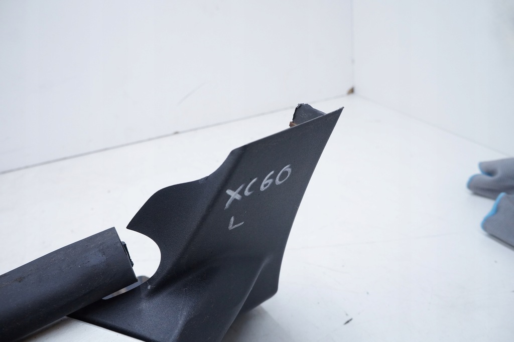 фото №5, Volvo xc60 левая молдинг порог накладка молдинг накладка