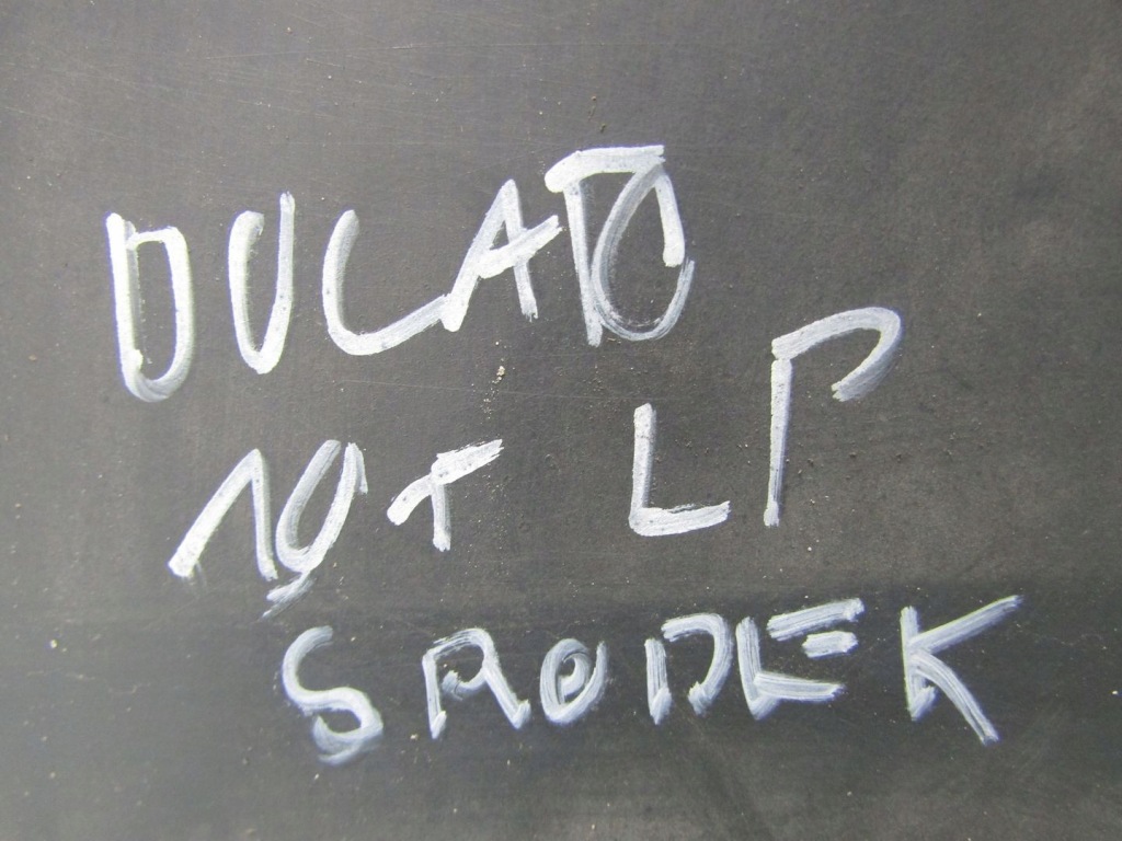 Ducato iii 10r ліва молдинг кузовна бічна середня boxer 1306606070 Оригінал