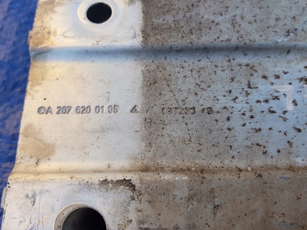 фото №5, Mercedes e klasa w207 отбойник зона деформации левая