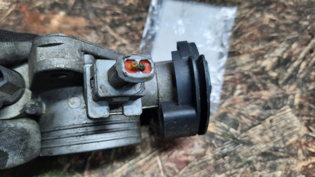 фото №5, Дроссельная заслонка citroen xsara picasso 1.6b 01r