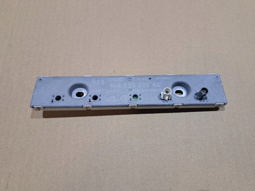 фото №1, Усилитель модуль антенны audi q7 4l lift 4l0035225ae