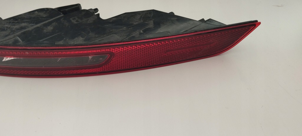 фото №9, Porsche macan лампа права правий задня w бампер 95b945726q