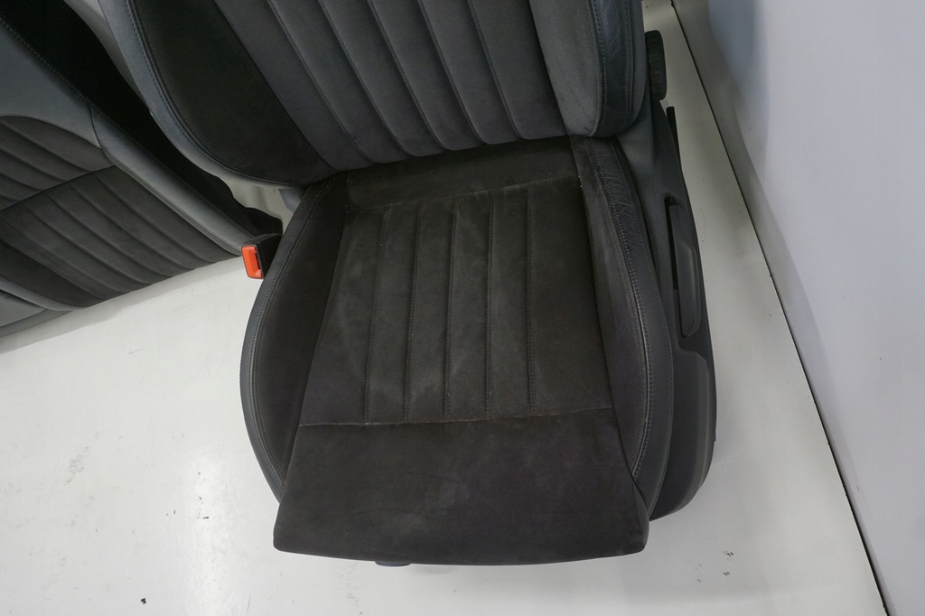 фото №10, Skoda superb iii kombi сиденья заднее сиденье