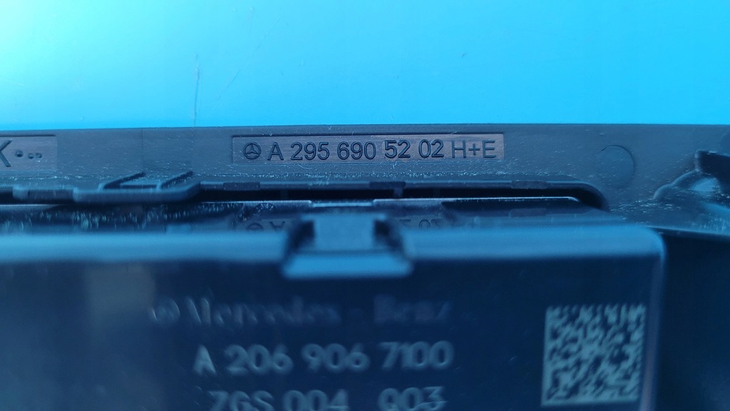 фото №13, Mercedes eqe 350+ 23r лампа потолочный правая a2069067100