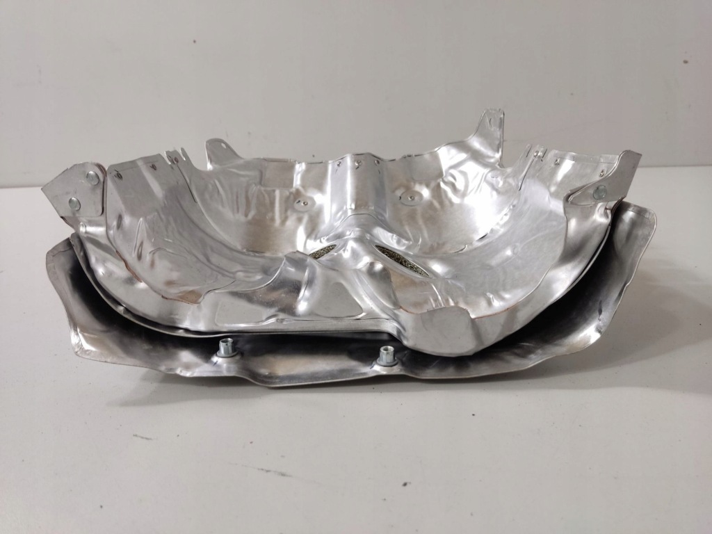 Bmw 8 g14 2022 верхній накладка теплова турбонагнітача Київ