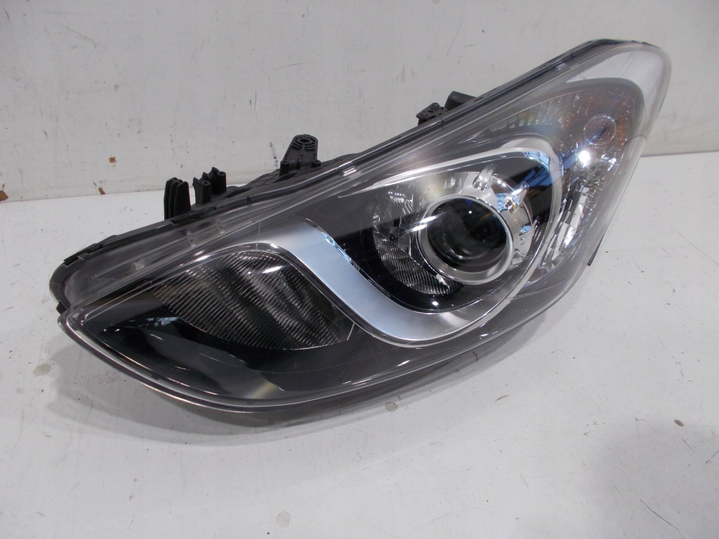 фото №1, Hyundai i30 ii 11-17 лампа передняя левая org с doświetlaniem поворотов !!!