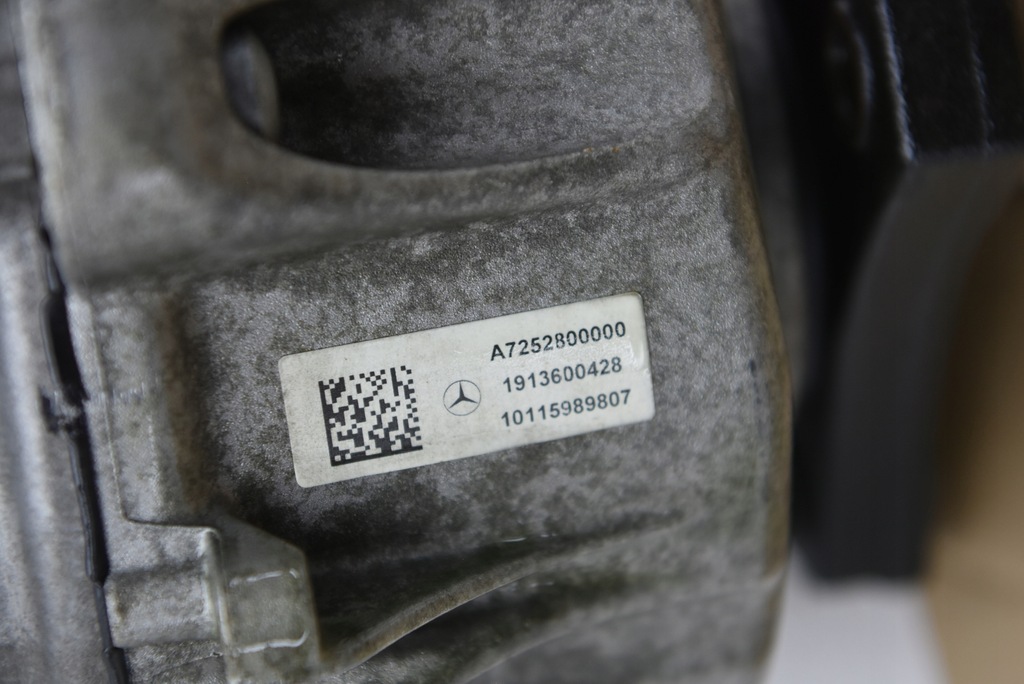 фото №7, Mercedes c w205 4matic коробка передач приборная редуктор коробки передач 4.19