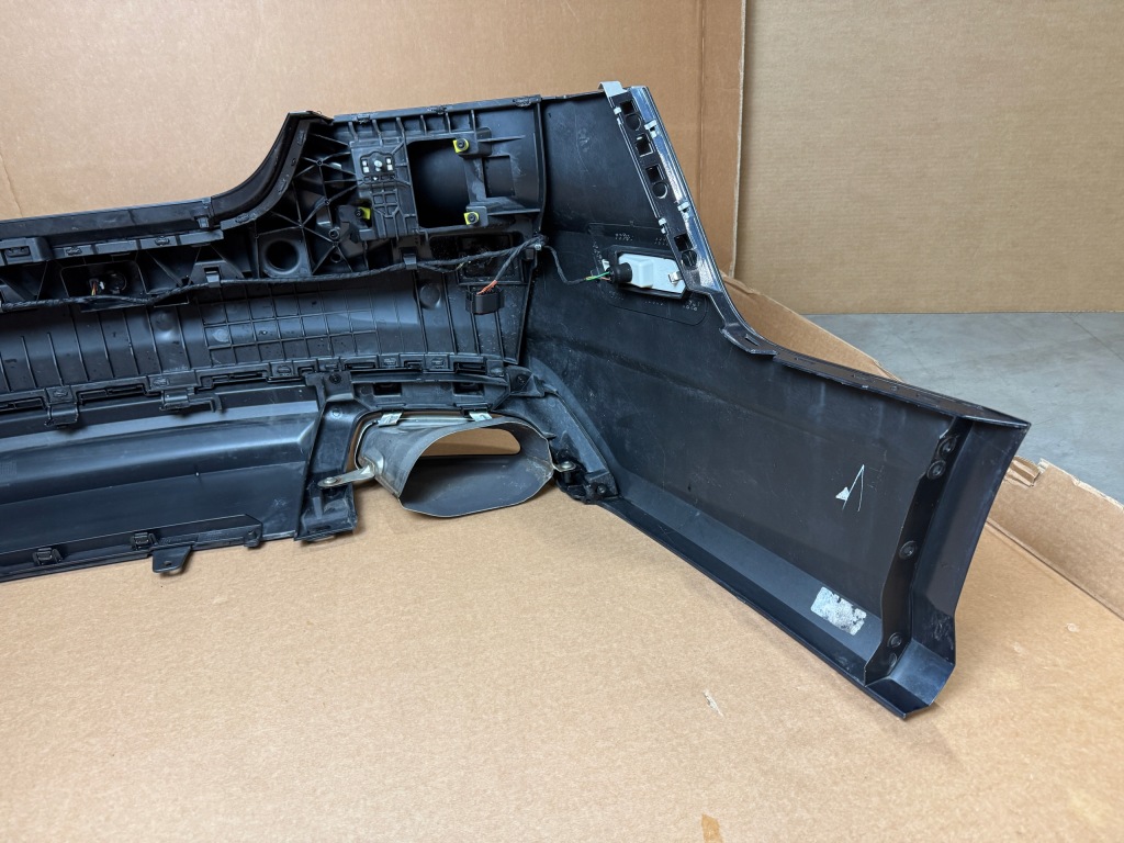 Audi a7 4g8 lift 2017 бампер usa задня pdc kompletny 4g8807067 lx5r 38km Ціна