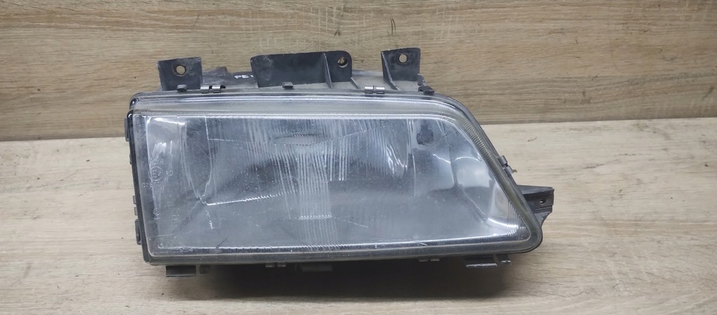 фото №1, Peugeot 405 лампа правая перед передняя