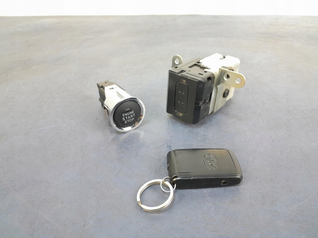 фото №2, Toyota corolla verso ii замок запалювання ключ