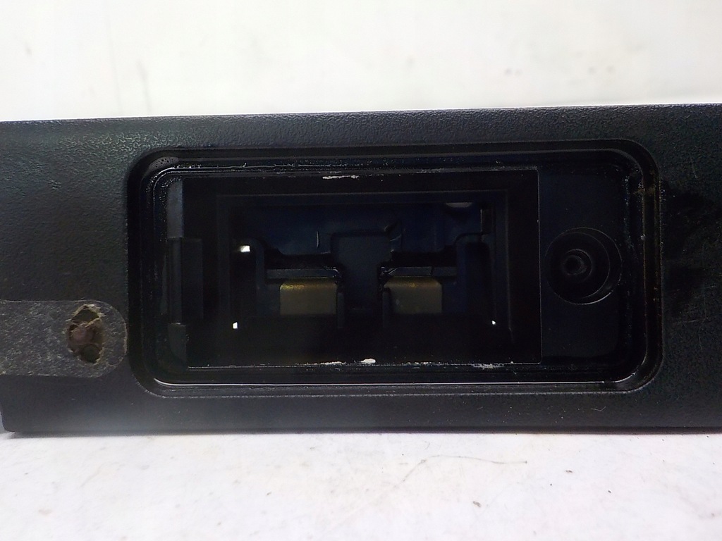 фото №7, Audi a4 b6 микровыключатель накладка крышки молдинг 8p4827574