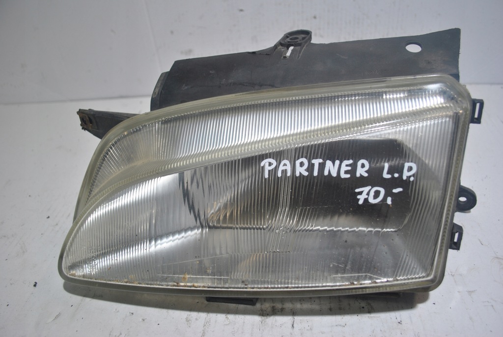 фото №1, Лампа левый перед peugeot partner i