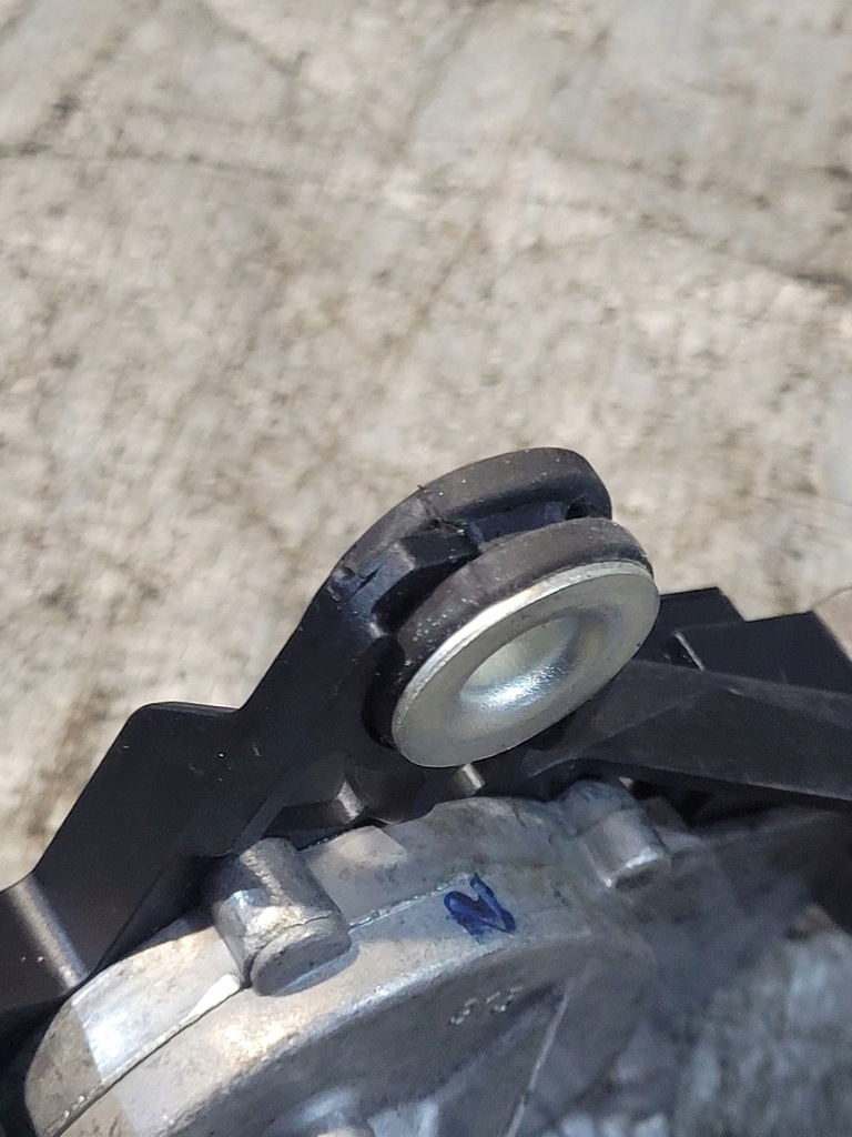 фото №8, Двигатель дворники задняя volkswagen fox 05r.