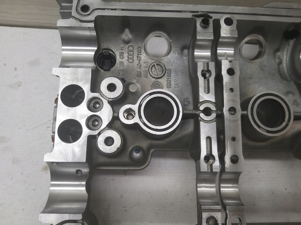 фото №12, Корпус валов audi rs3 rsq3 8v cupra ttrs tt 2.5 tfsi daz dnw 07k103475n