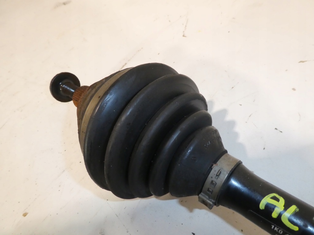 Приводной вал левая перед audi seat skoda 1k0407271kh в Украине