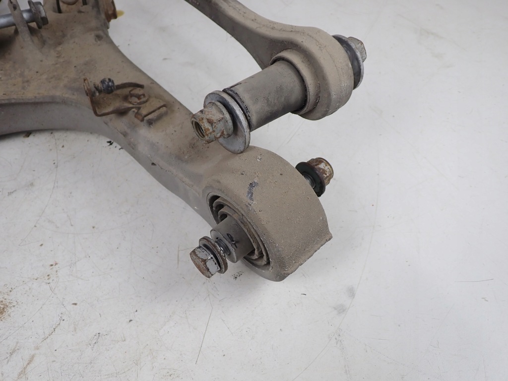 фото №6, Поворотный кулак рычаги правый задняя audi s8 d3 5.2 03428921, 4e0505361