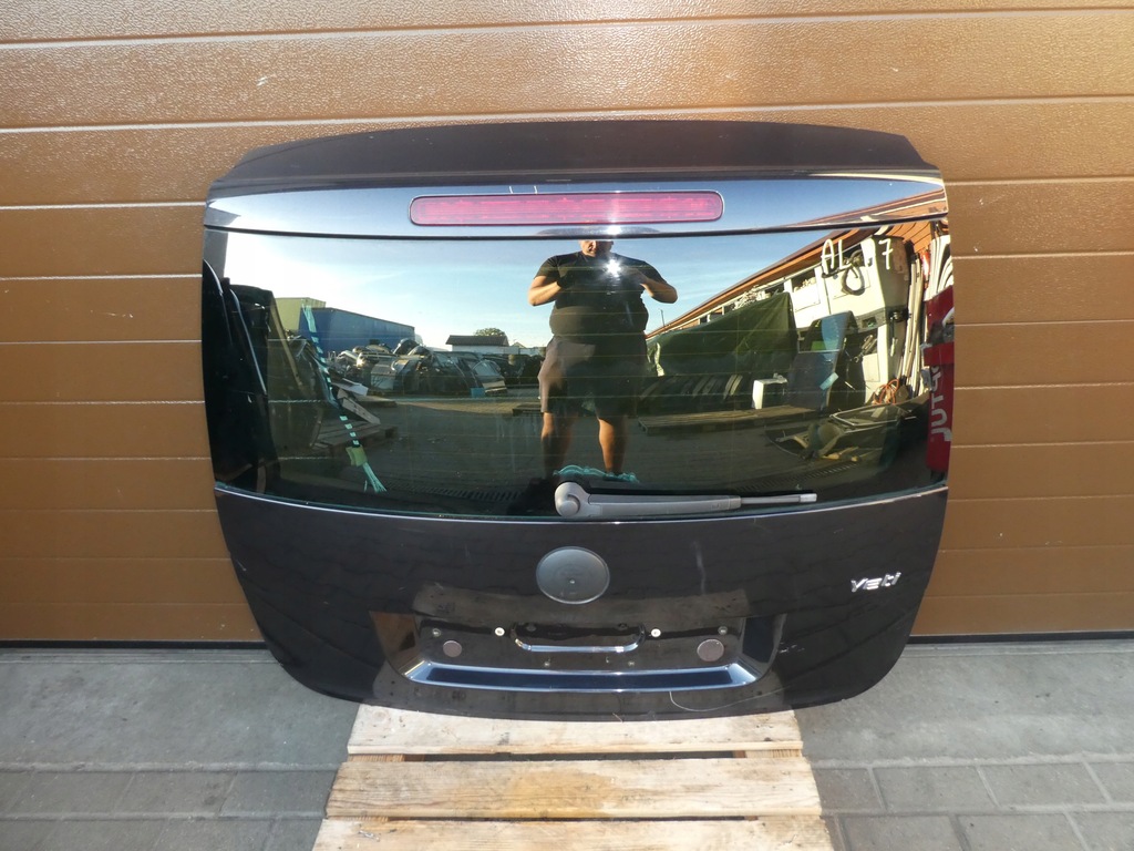 фото №1, Крышка багажника задняя задняя багажника skoda yeti 5l