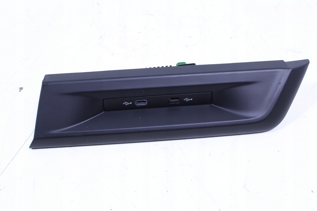 фото №1, Разъём usb vw golf viii 8 21r.
