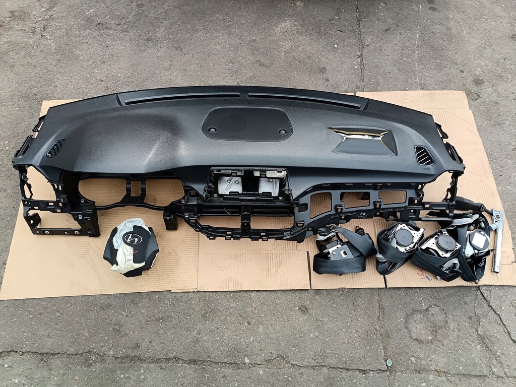 фото №1, Hyundai tucson ii iii lift приборная панель консоль ремни комплект do восстановление