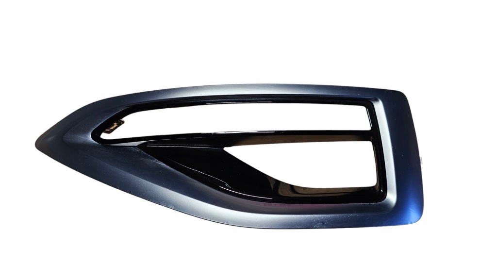 Решётка бампера рамка p+l задний  kia sportage v 86661-r2ca0 86662-r2ca0 Киев