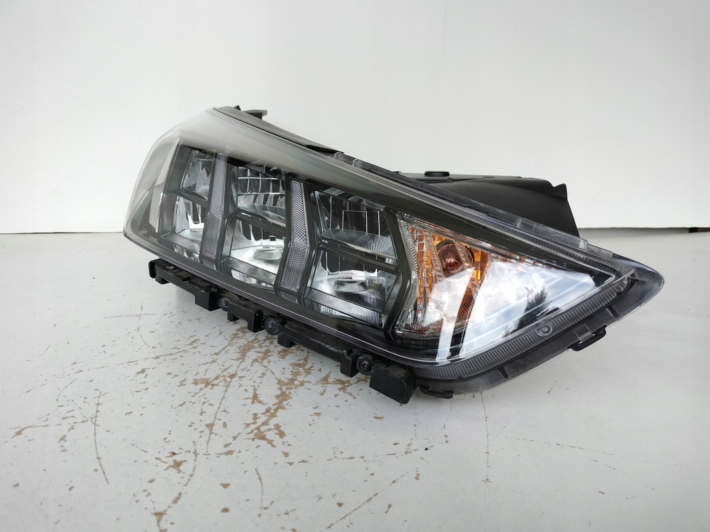 фото №1, Лампа права фара hyundai ioniq lift full led
