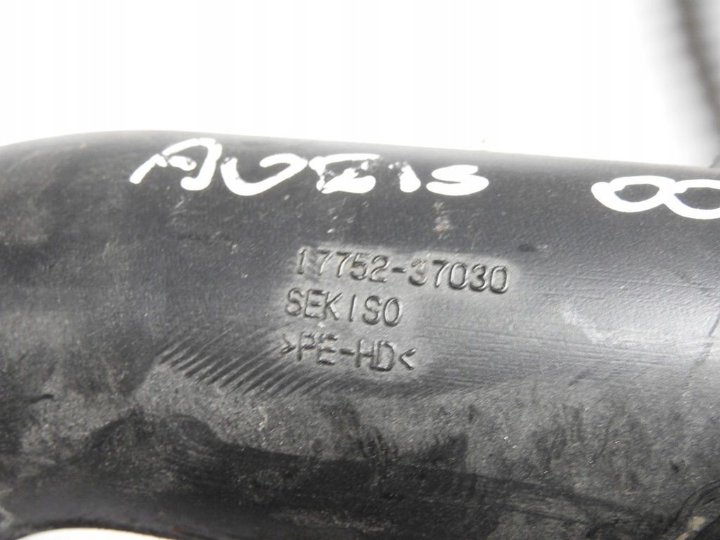 фото №9, Toyota auris i 5d 1.4 труба воздухозаборник воздуха