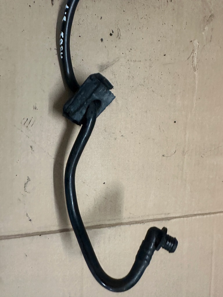 фото №7, Шланг усилитель тормозов клапаны audi a8 d2 przed fl 3.7 akj 4d1617931f