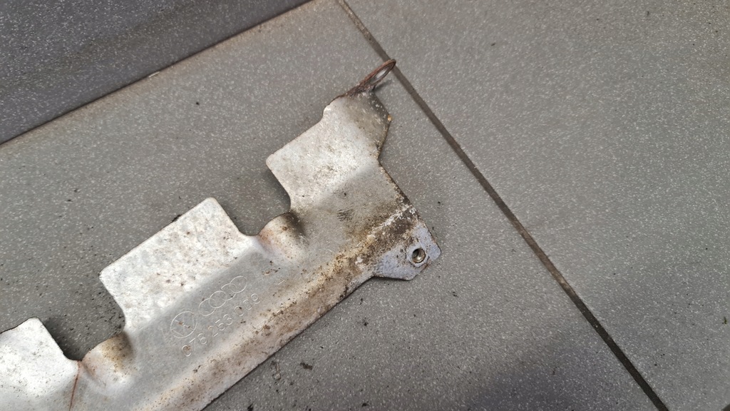 фото №6, Захист колектор audi a6 c5 2.4 aga 078253009a