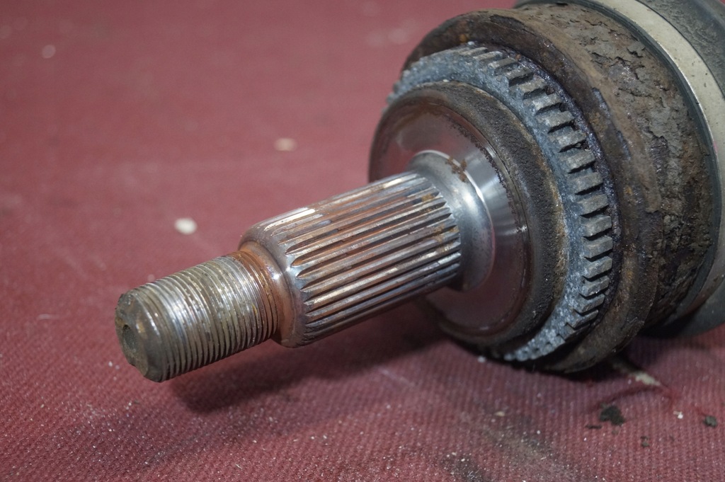 фото №7, Привідний вал правий задня land rover discovery iii 2.7 04-09