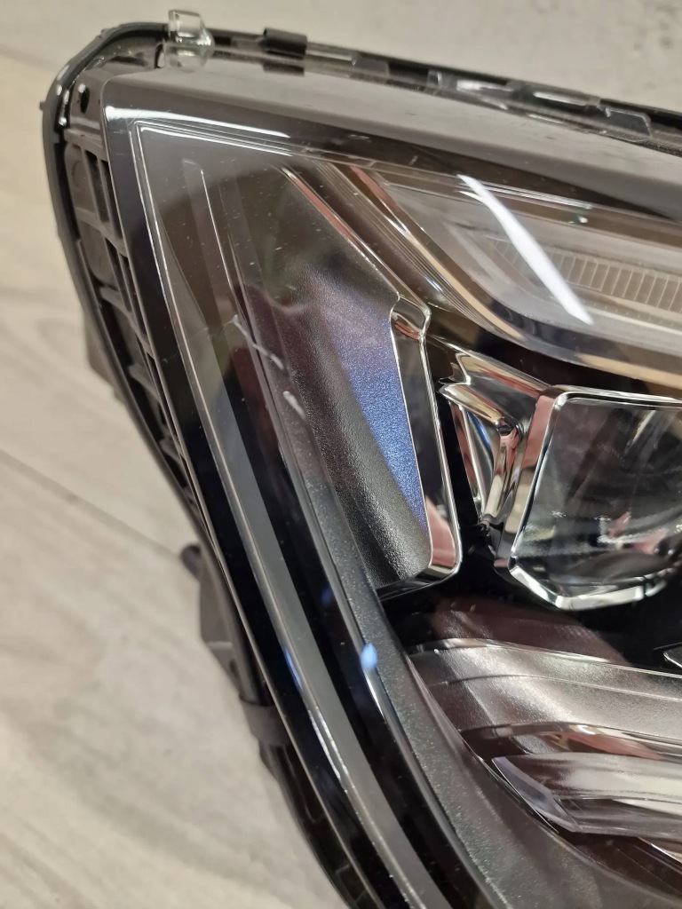 Фара правий audi q5 80a full led matrix Ціна